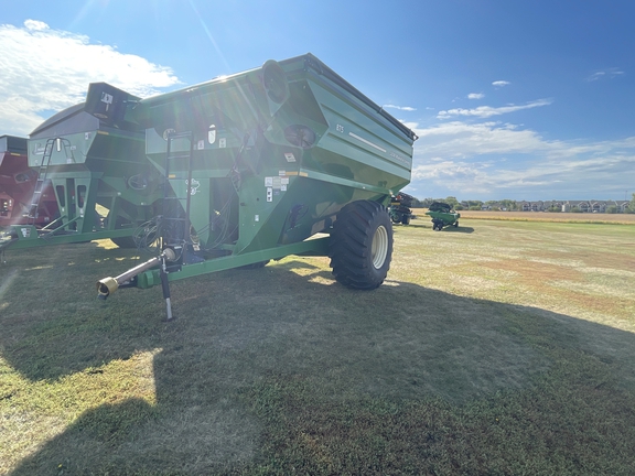 J&M 875 Grain Cart