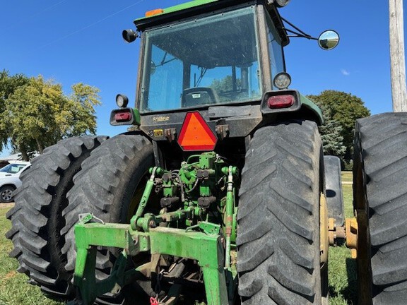 John Deere 4955 Tractor