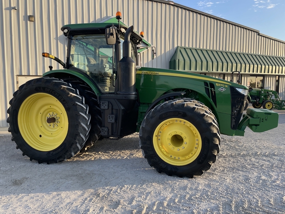 2019 John Deere 8370R Tractor