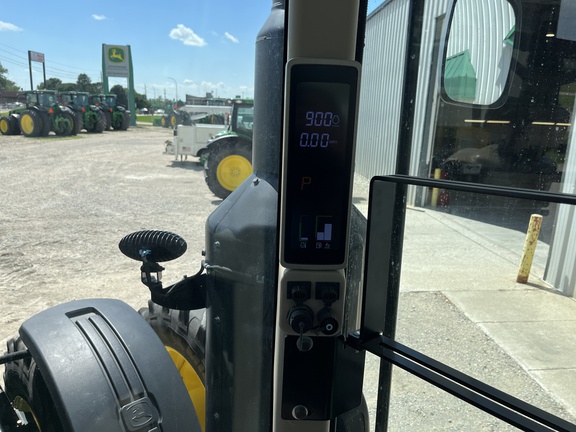 2019 John Deere 8370R Tractor