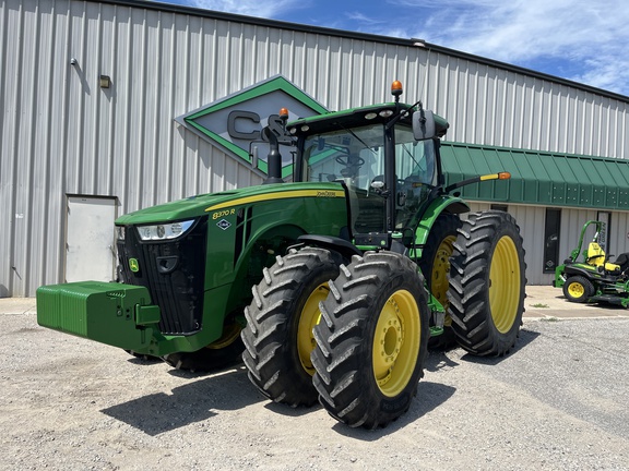2019 John Deere 8370R Tractor