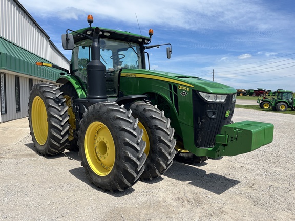2019 John Deere 8370R Tractor
