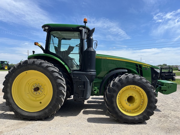 2019 John Deere 8370R Tractor
