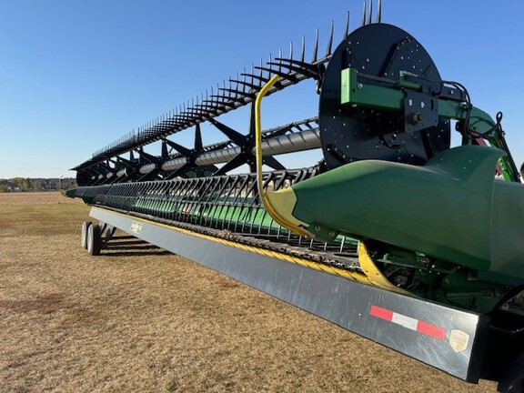 2022 John Deere RD40F Header Combine