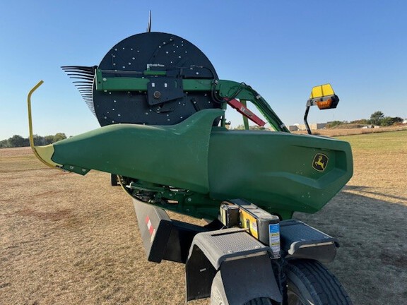 2022 John Deere RD40F Header Combine