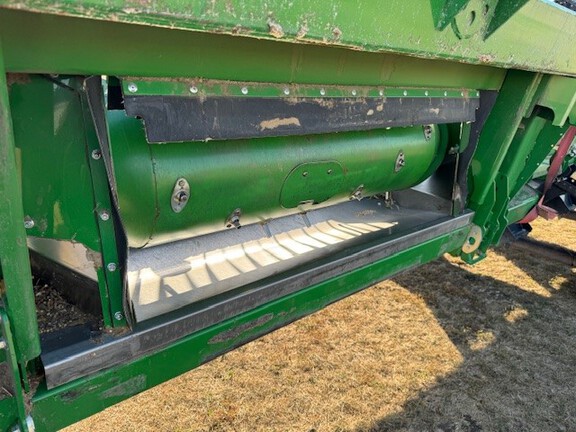 2022 John Deere RD40F Header Combine