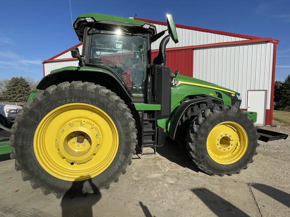 2022 John Deere 8R 410 Tractor