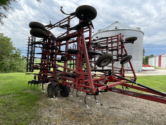 2012 Case IH 200 Field Cultivator