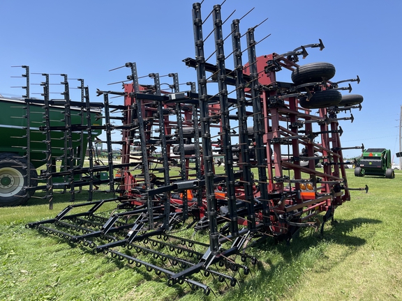 2012 Case IH 200 Field Cultivator