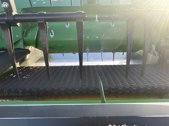 2023 John Deere RD40F Header Combine