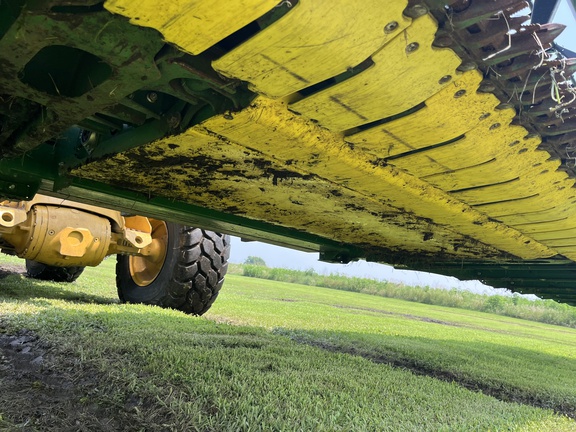 2024 John Deere RD40F Header Combine