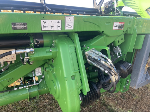 2024 John Deere RD40F Header Combine