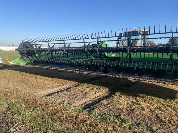 2024 John Deere RD40F Header Combine