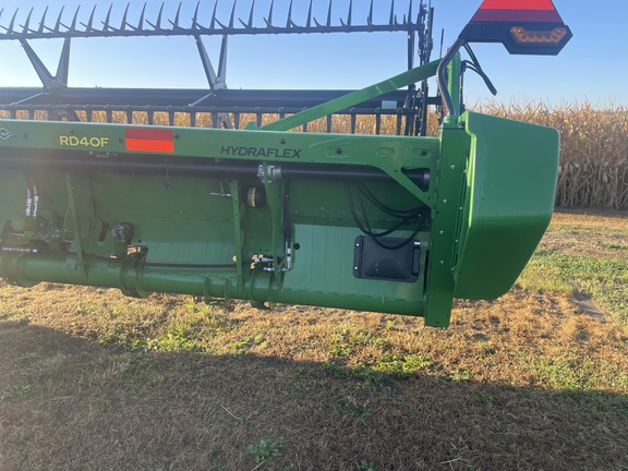 2024 John Deere RD40F Header Combine