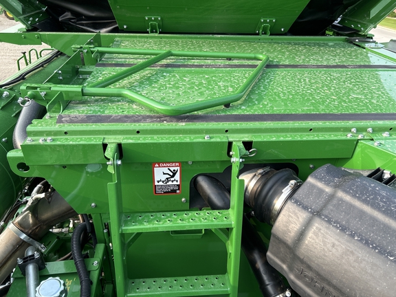 2024 John Deere S790 Combine