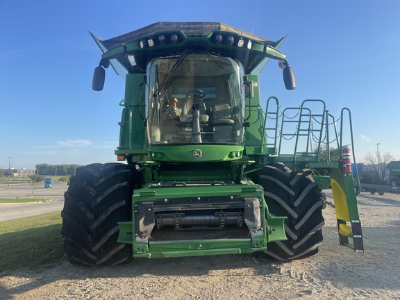 2024 John Deere S790 Combine