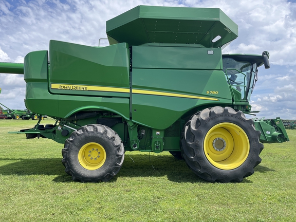 2021 John Deere S780 Combine