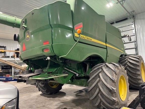 2023 John Deere S780 Combine