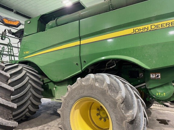 2023 John Deere S780 Combine