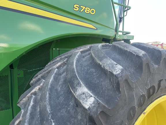 2023 John Deere S780 Combine