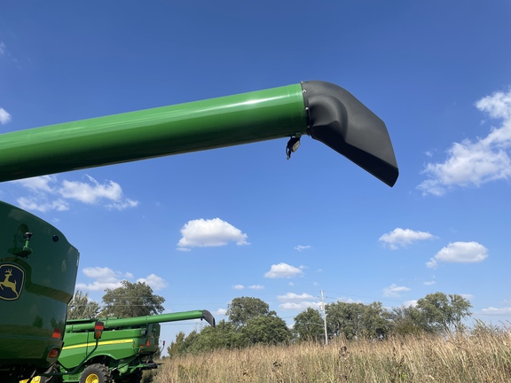 2023 John Deere S780 Combine