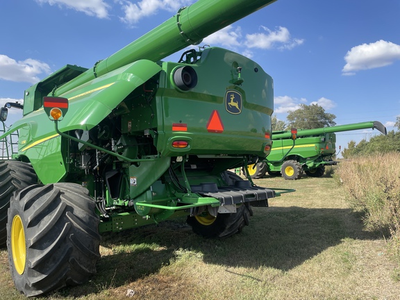 2023 John Deere S780 Combine