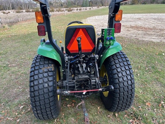 2016 John Deere 3038E Tractor Compact