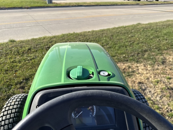 2016 John Deere 3038E Tractor Compact