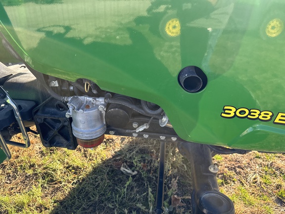 2016 John Deere 3038E Tractor Compact