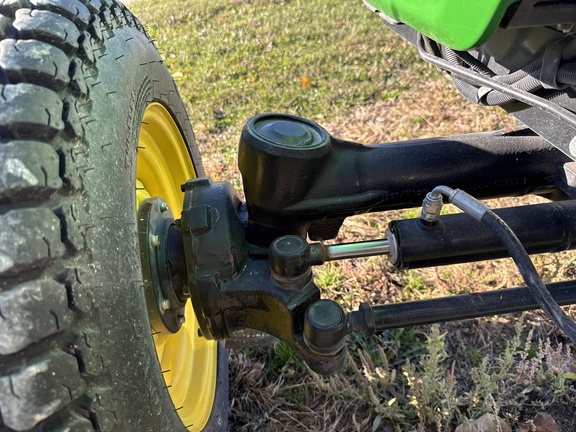 2016 John Deere 3038E Tractor Compact