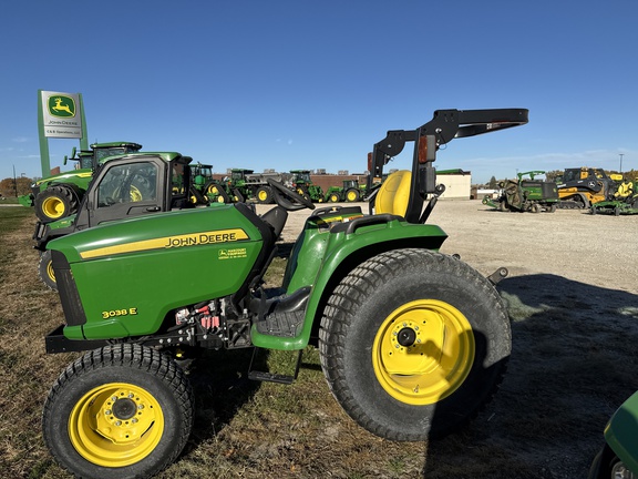 2016 John Deere 3038E Tractor Compact