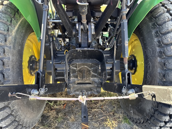 2016 John Deere 3038E Tractor Compact