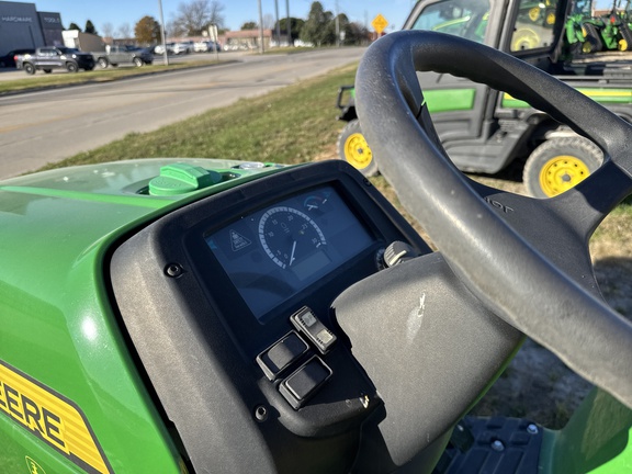 2016 John Deere 3038E Tractor Compact