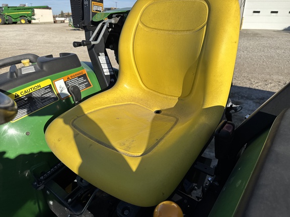 2016 John Deere 3038E Tractor Compact