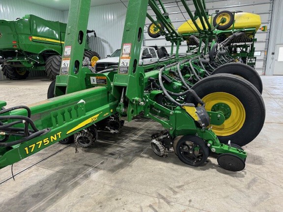 2015 John Deere 1775NT Planter