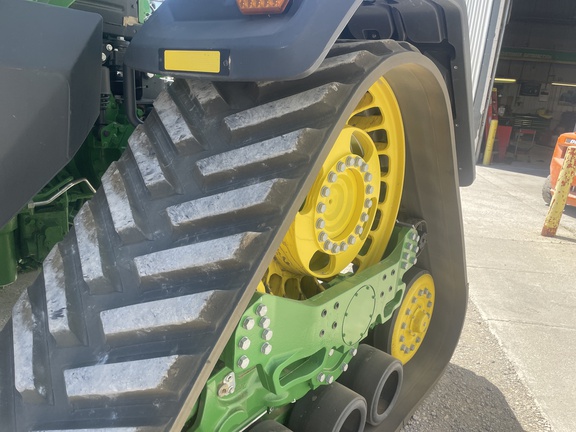2023 John Deere 8RX 410 Tractor Rubber Track