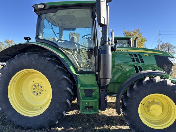 2018 John Deere 6120R Tractor