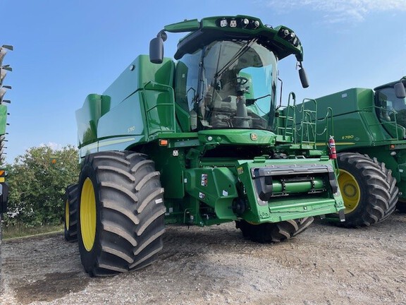2024 John Deere S760 Combine