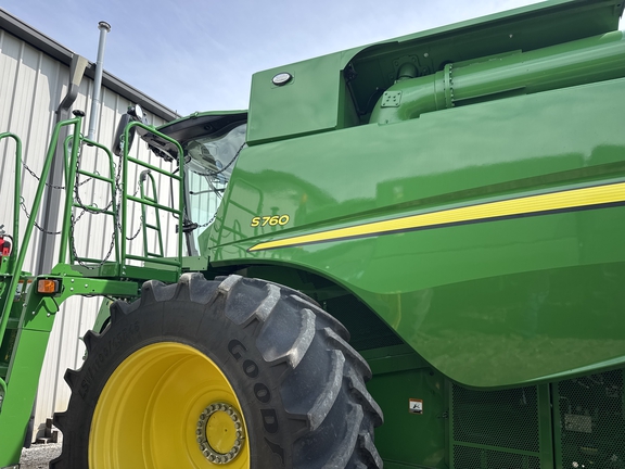 2024 John Deere S760 Combine