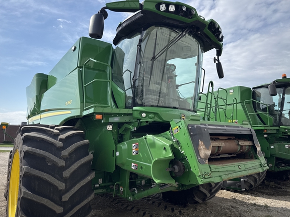2024 John Deere S760 Combine
