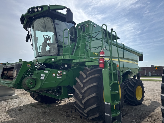 2024 John Deere S760 Combine
