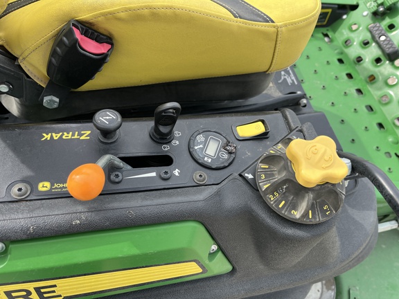2021 John Deere Z930R Mower/Zero Turn