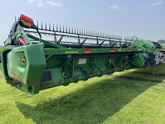 2023 John Deere RD45F Header Combine