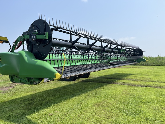 2023 John Deere RD45F Header Combine