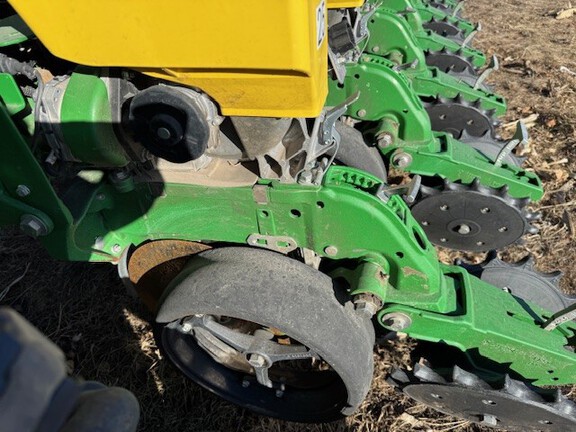 2023 John Deere DB60 Planter