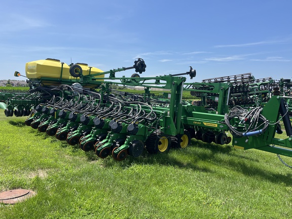 2024 John Deere DB60 Planter