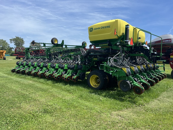 2024 John Deere DB60 Planter