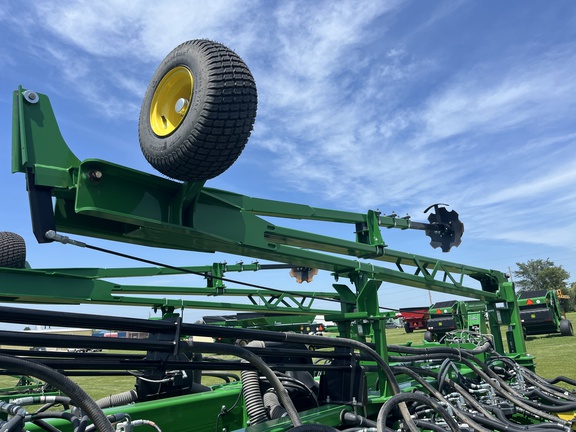 2024 John Deere DB60 Planter