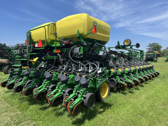 2024 John Deere DB60 Planter