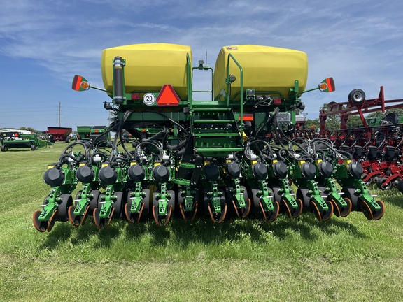 2024 John Deere DB60 Planter